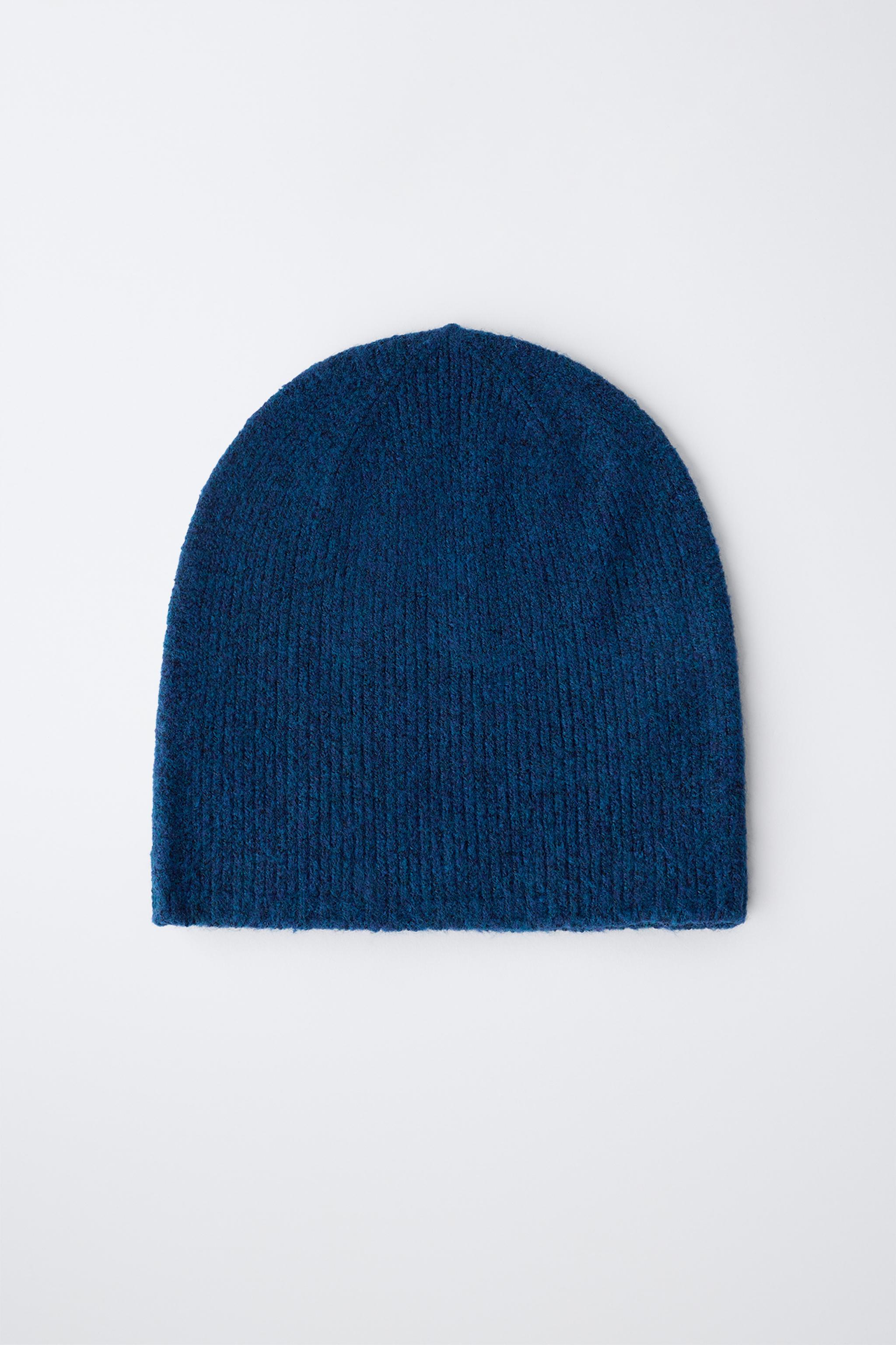BONNET EN MAILLE FINE